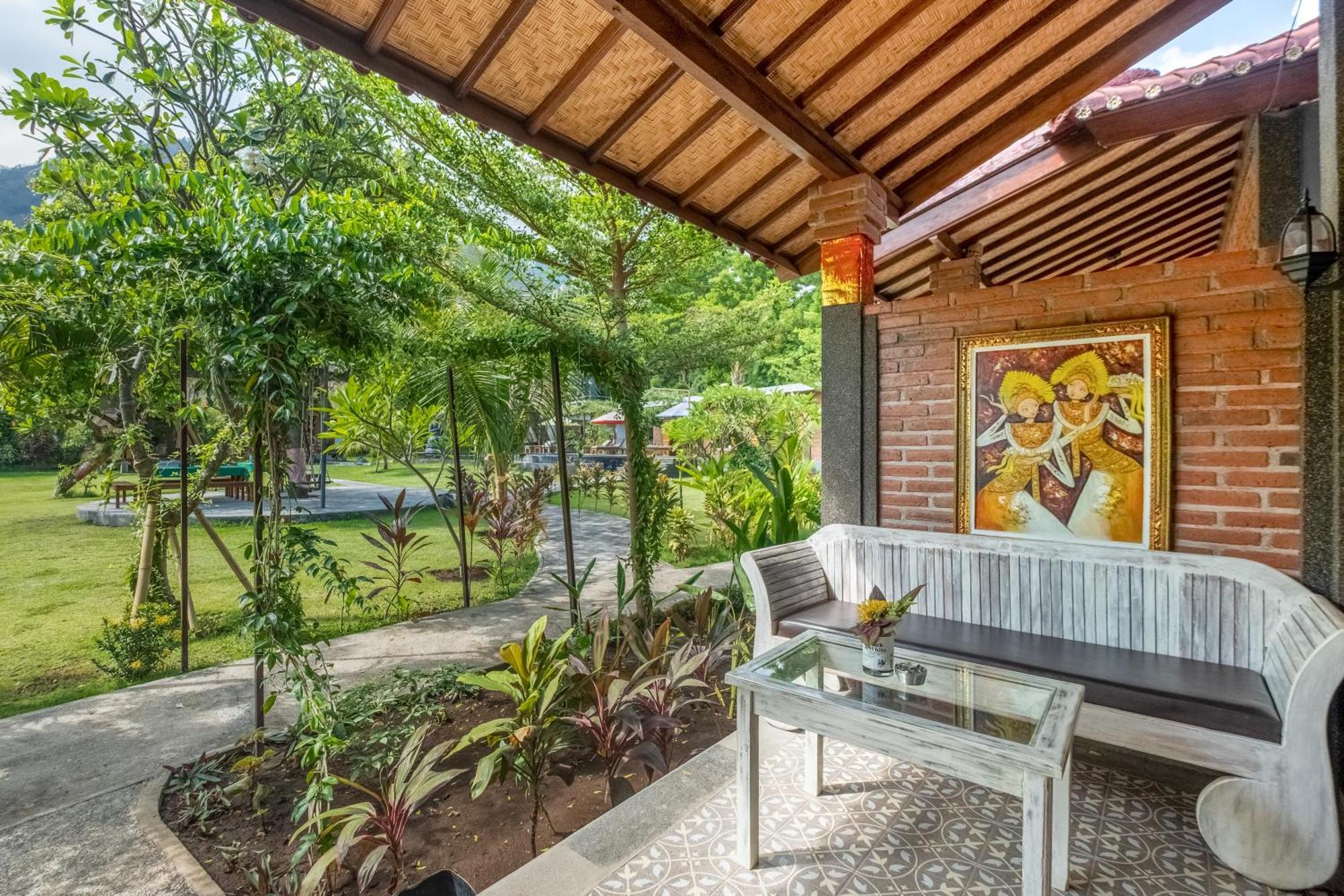 ホテル Taman Bidadari Eco Wellness ペムテラン エクステリア 写真